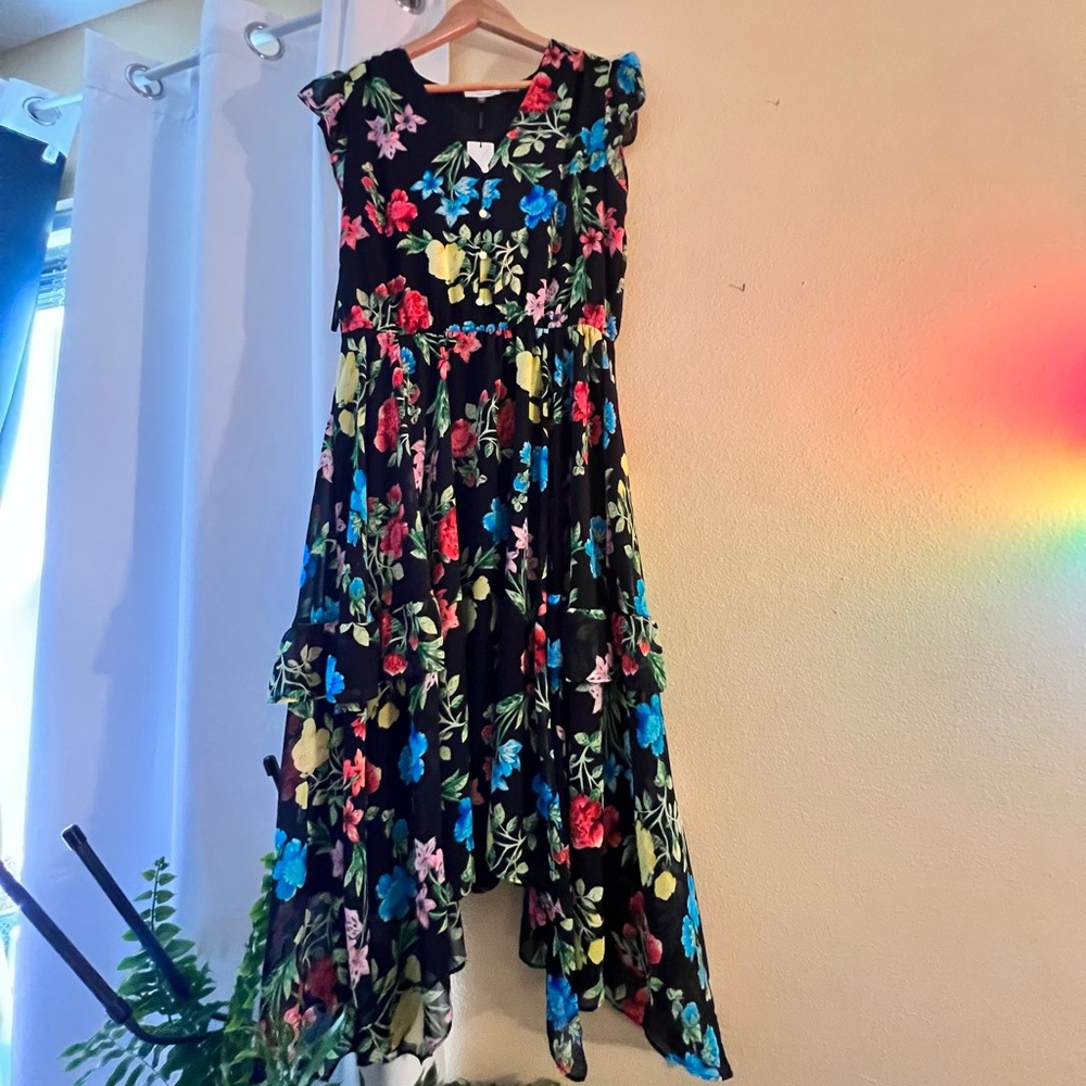 Calvin Klein Size 10 NWT Floral Midi Dress